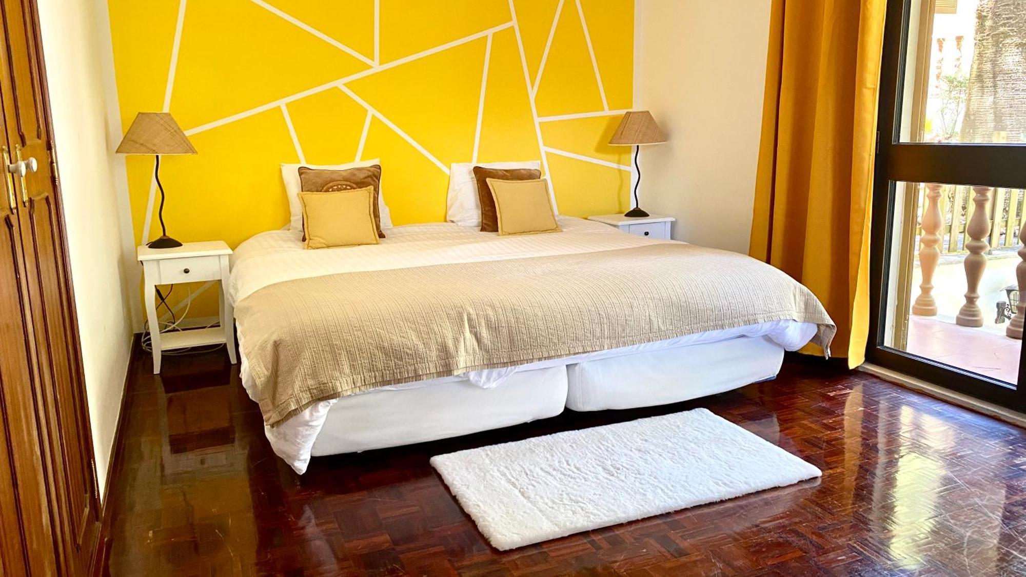 Casa Calidris - Bed, Wine & Breakfast Hotel Sesimbra Bagian luar foto